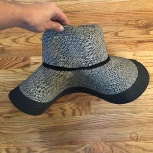 JCREW SUN HAT ☀️ BEACH HAT - FLOPPY HAT